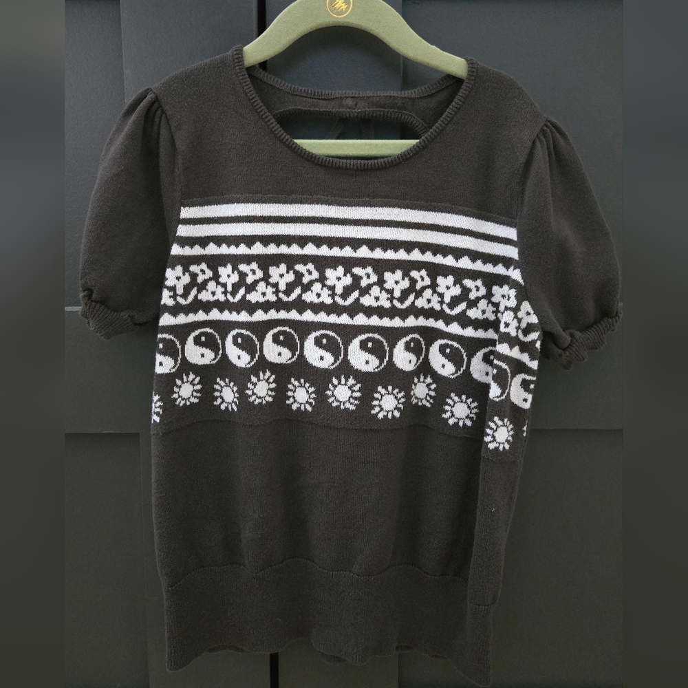 Treasure & Bond Girl's Yin & Yang Sweater Knit Top